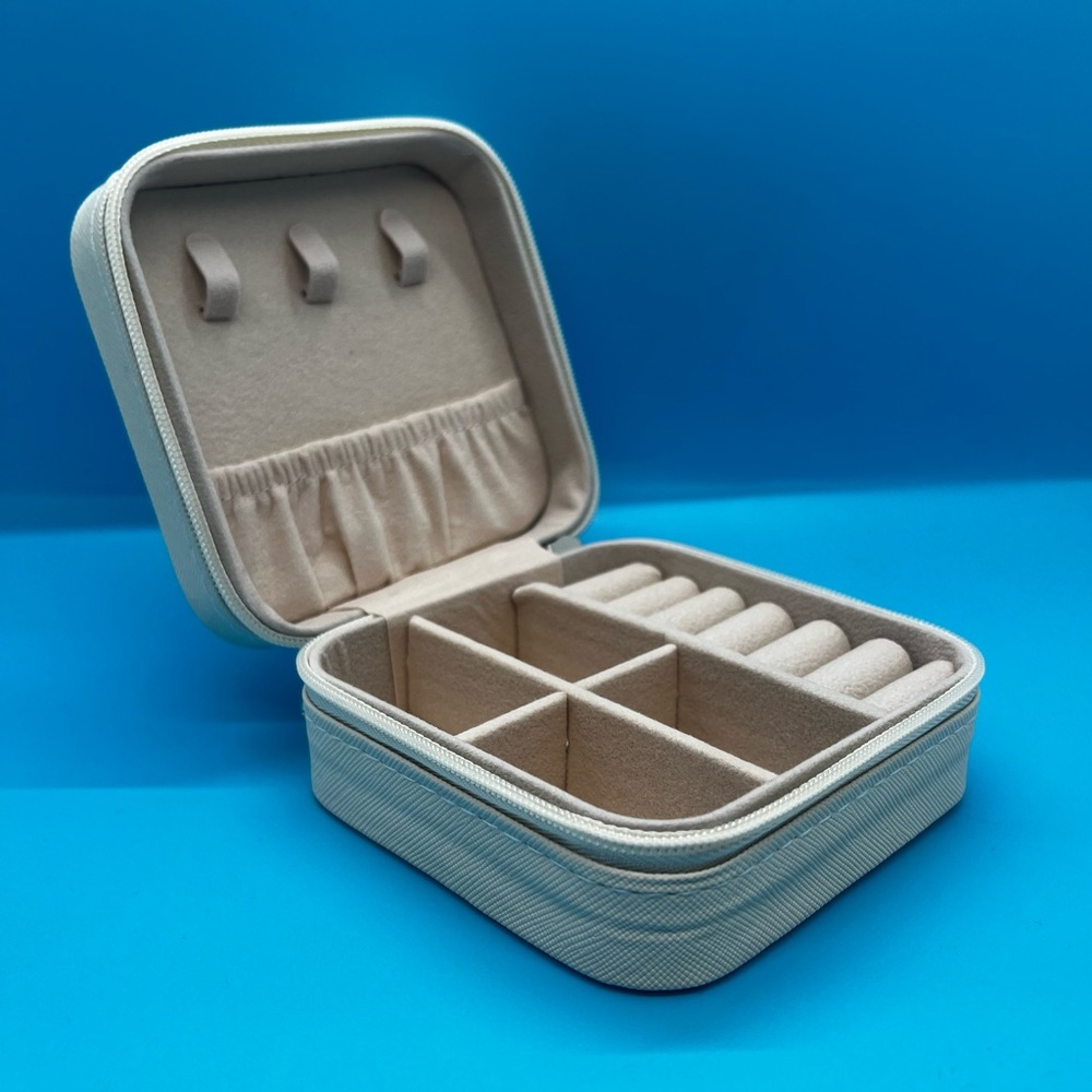 ✨ Travel Jewelry Case ✨